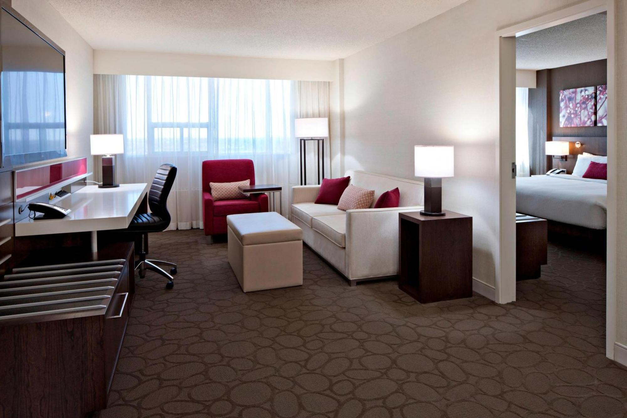 Delta Hotels By Marriott Edmonton South Conference Centre Zewnętrze zdjęcie