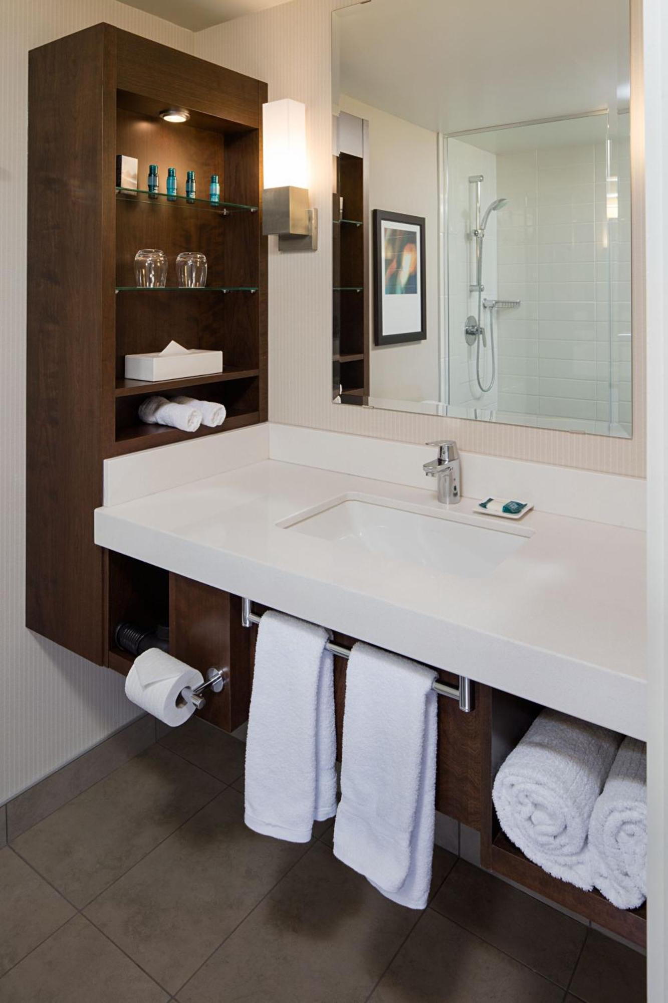 Delta Hotels By Marriott Edmonton South Conference Centre Zewnętrze zdjęcie
