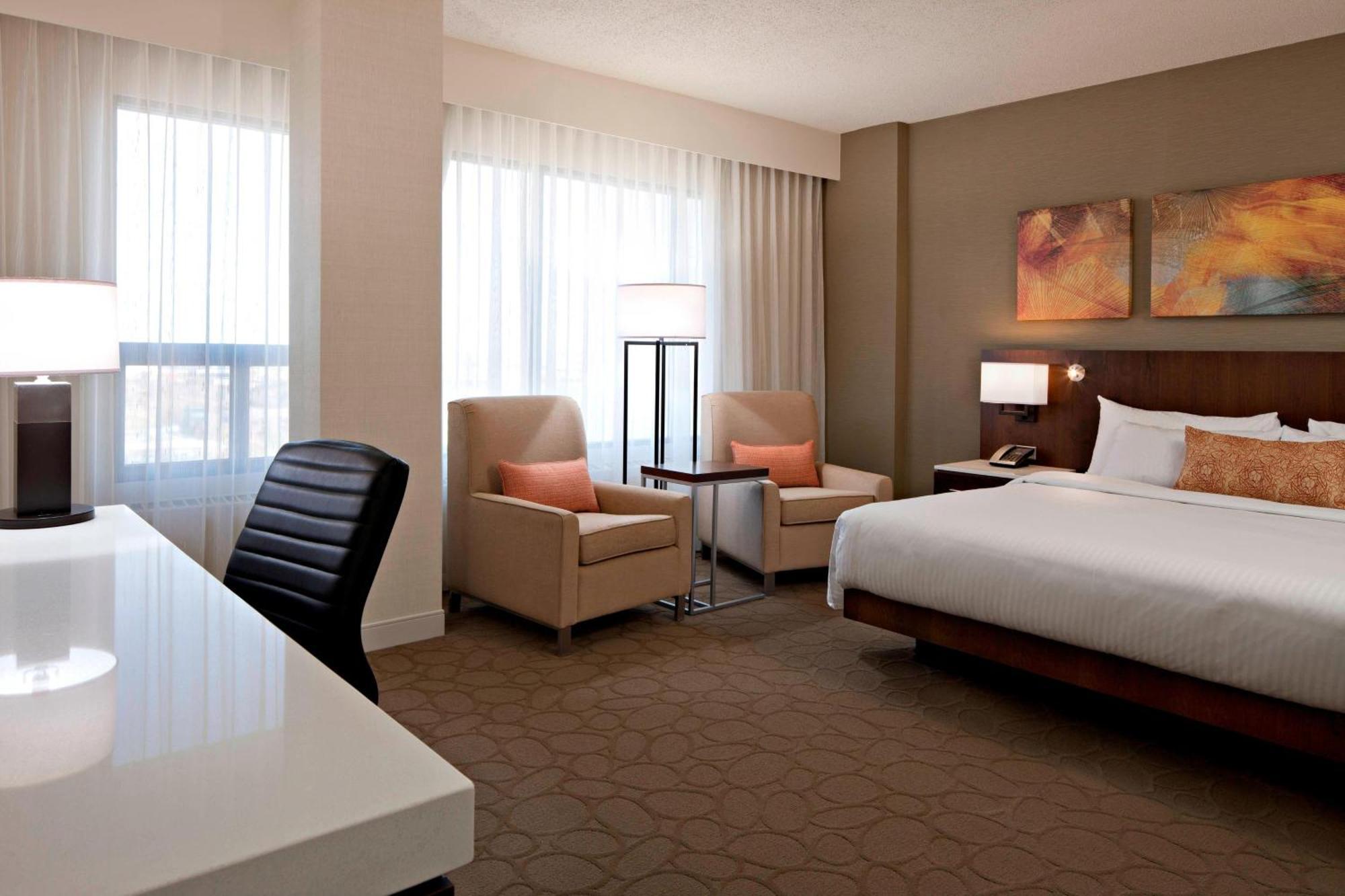 Delta Hotels By Marriott Edmonton South Conference Centre Zewnętrze zdjęcie