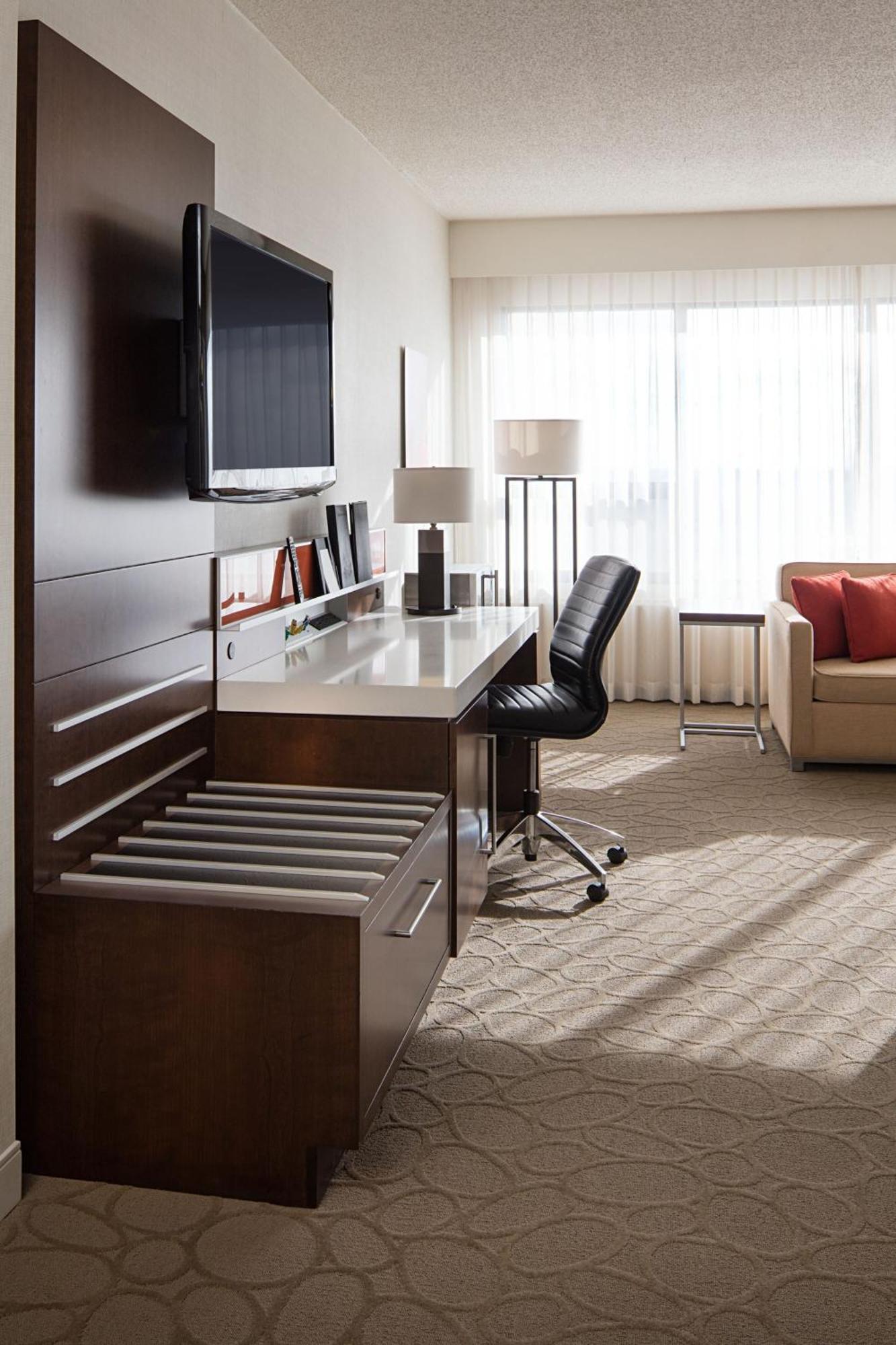 Delta Hotels By Marriott Edmonton South Conference Centre Zewnętrze zdjęcie