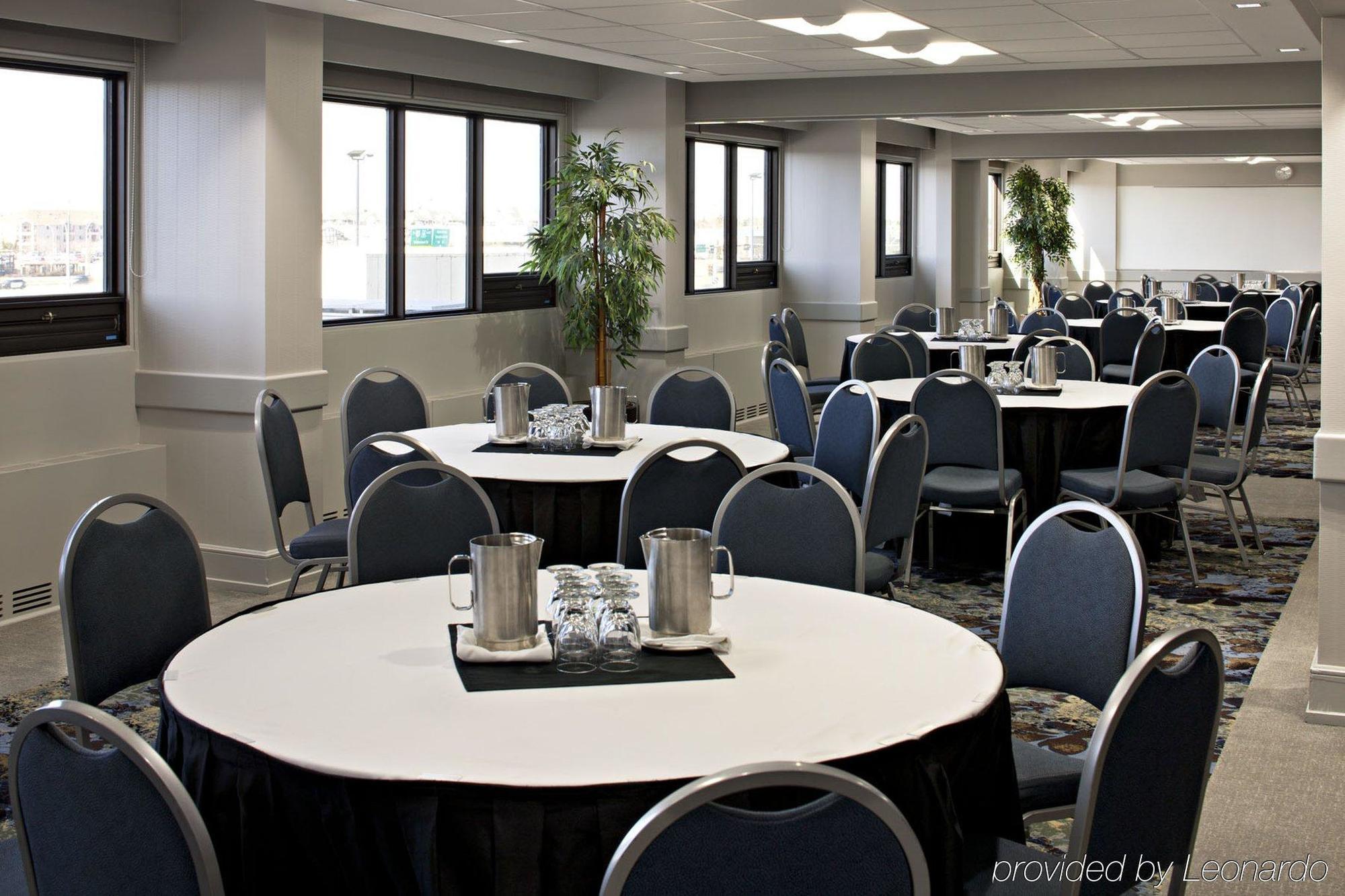 Delta Hotels By Marriott Edmonton South Conference Centre Zewnętrze zdjęcie